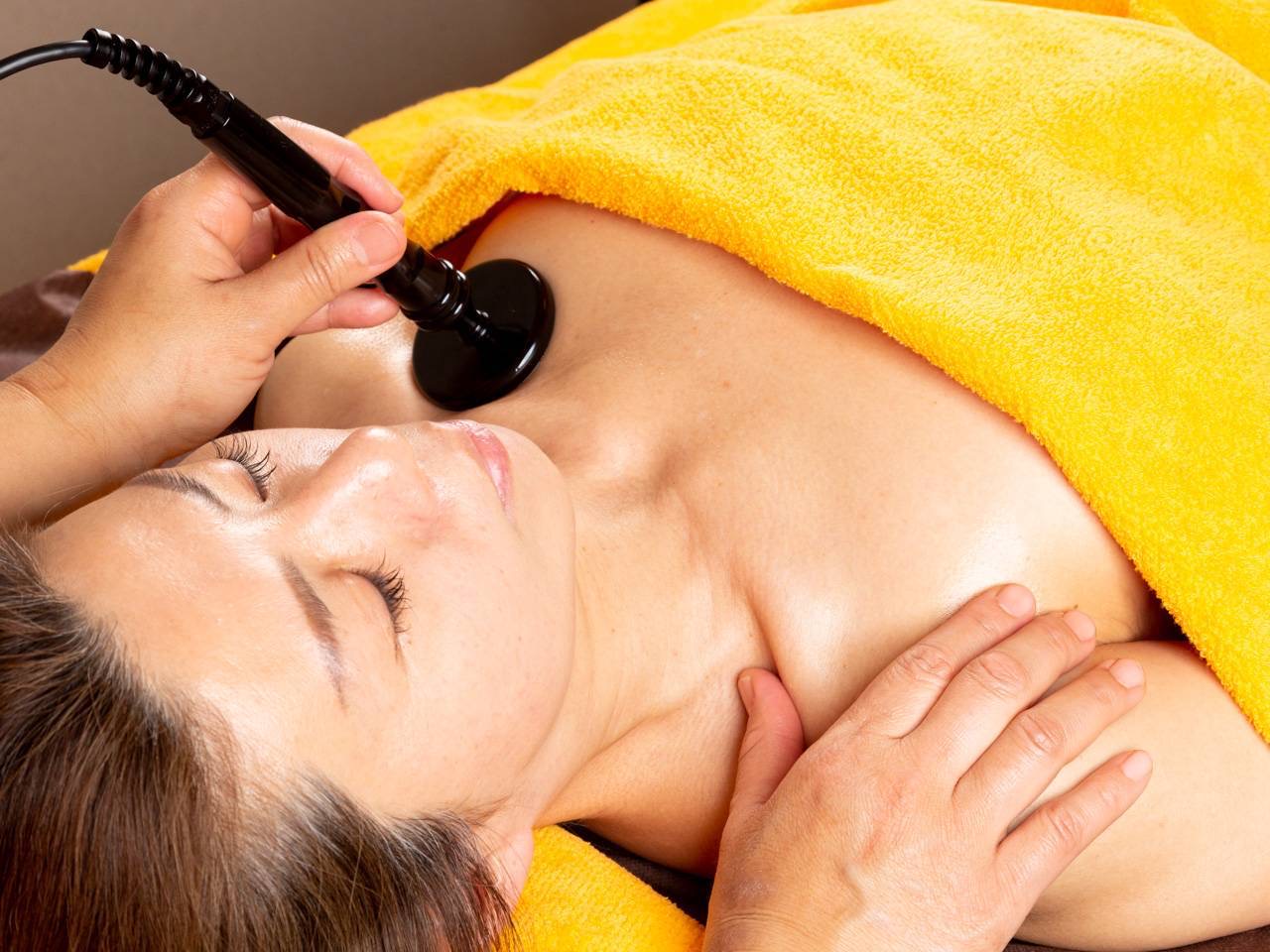 ラジオ波施術風景